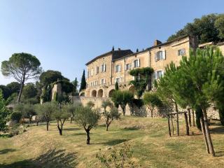 Un guide indépendant consacré aux vins et aux terroirs de Provence
