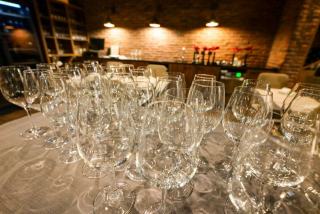 Combien de verres contient une bouteille de vin, et ce qu’est un verre standard