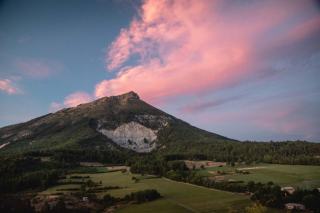 Sainte-Victoire, la dénomination des Côtes de Provence au pied de la montagne de Cézanne